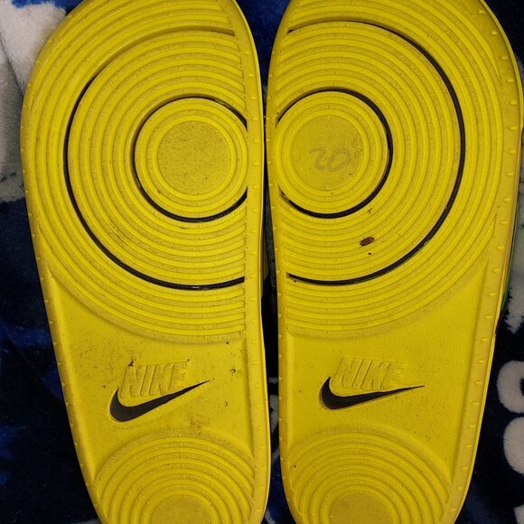 Oregon Ducks Nike Slide Sandals Size 11 - Picture 3 of 3